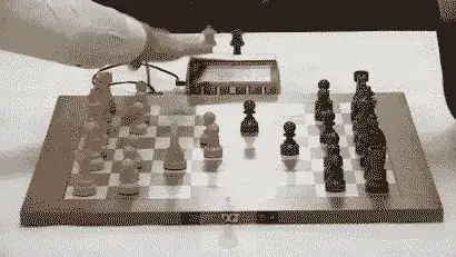 Carlsen and Caruana exchange pieces