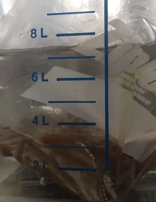 sous vide bag with residual air above water bath