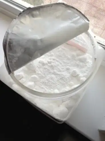 The amorphous white powder