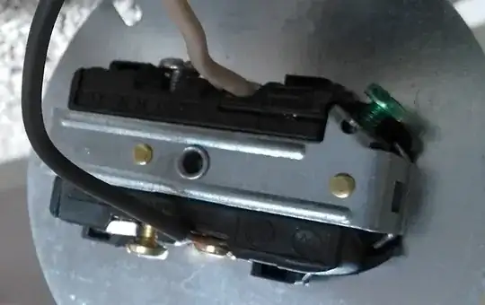 Receptacle back