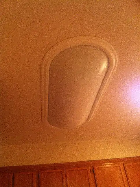 ceiling light fixture