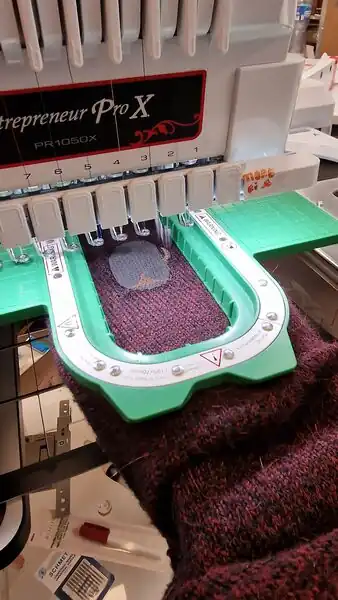 Table for sleeve frame inserted and used