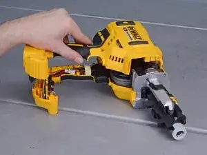 Dewalt Nailer DCN21PL 2018 Opening Procedure