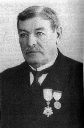 Dr Hillel Farhi
