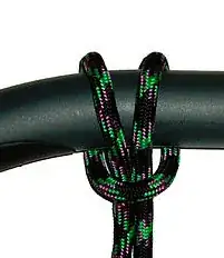 https://upload.wikimedia.org/wikipedia/commons/thumb/6/66/T%C3%AAte_d%27alouette.jpg/226px-T%C3%AAte_d%27alouette.jpg