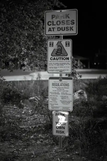 park signs