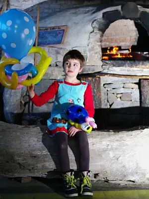 Guen with Balloon