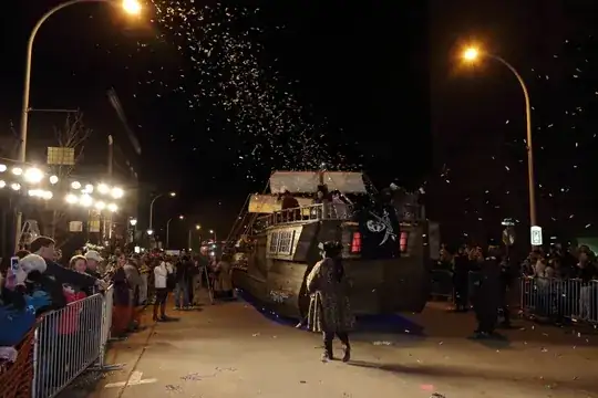 Parade 3
