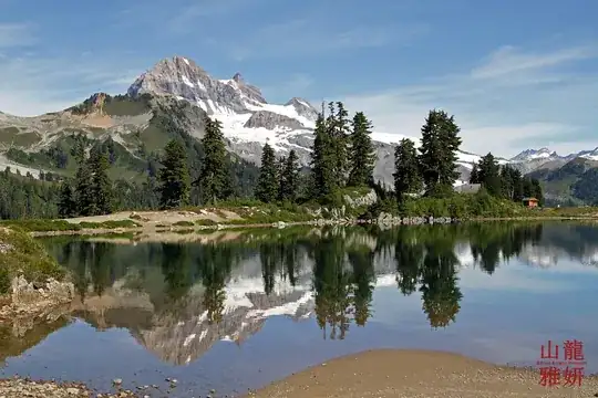 Summer morning at Elfin Lakes in Garibaldi Provincial Park, BC, Canada