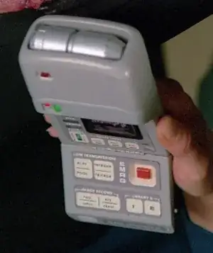 Tricorder with sensor