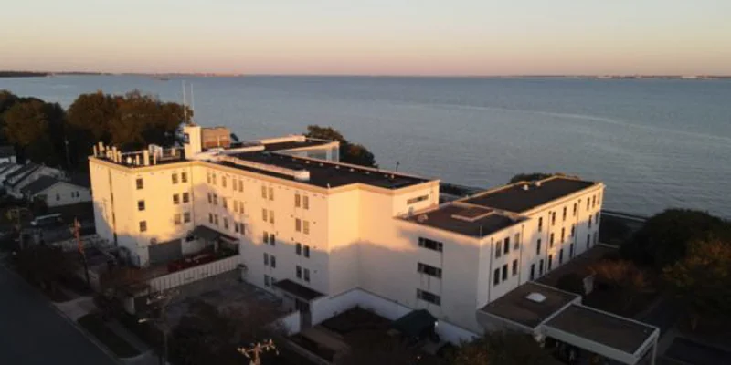 Aerial view of the rPyramid Healthcare Newport News.