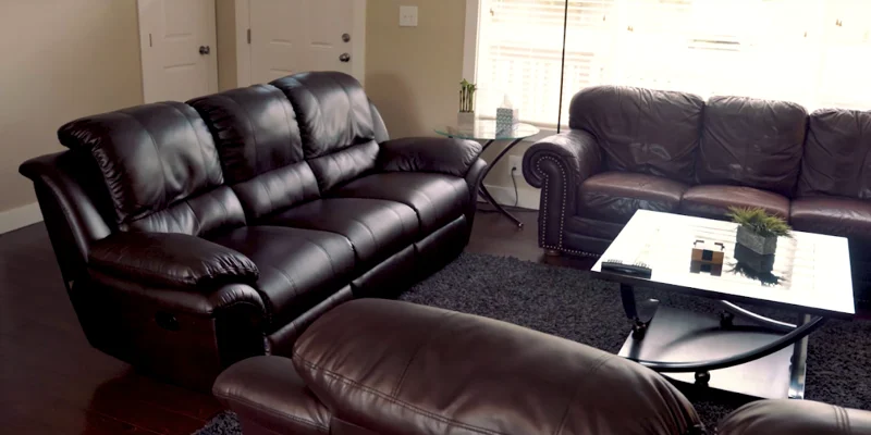 Oregon Trail Recovery Llc Portland Living Room