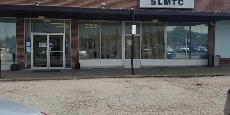  Exterior view of New Season St. Louis Metro Treatment Centerentrance.