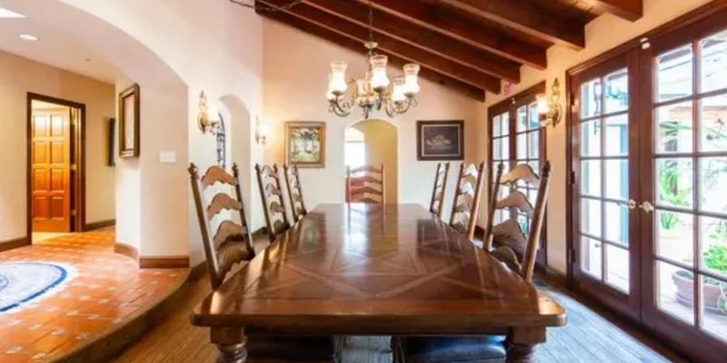 Alhambra Valley Retreat Llc Martinez Dining Room