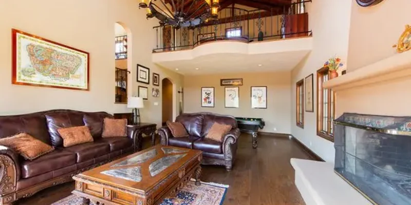 Alhambra Valley Retreat Llc Martinez Living Room