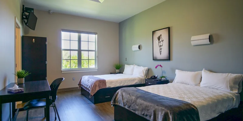 Beachside Rehab Fort Pierce Bedroom2