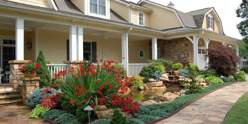 Silver Ridge Mills River Outdoor Front Garden