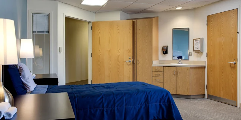 Recovery Village Columbus Drug And Alcohol Rehab Groveport Bedroom