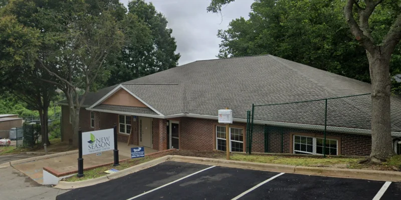 Facility accessibly parking by entrance