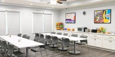 Boca Recovery Center Bloomington dining area