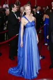 Suzy Amis Cameron wearing her blue Ahimsa silk gown on the red carpet