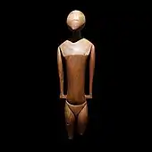 Dinonga eidu (idol); circa 1800; wood; height: 35&nbsp;cm (133⁄4 in.); from the Caroline islands; Musée du quai Branly (Paris)