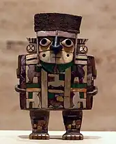 Mosaic figurine of a noble man (Wari); 7th-9th century; wood, shell, stone and silver; height: 10.2&nbsp;cm; Kimbell Art Museum (Fort Worth, Texas, US)
