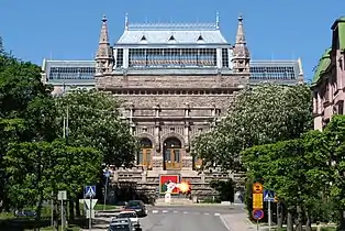 Turku Art Museum&nbsp;[fi] is a classical example of Romantic nationalism in architecture.