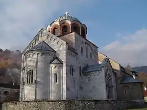 Monasterio de Studenica (1196), un ejemplo de arquitectura medieval serbia única, declarado Patrimonio de la Humanidad por la UNESCO
