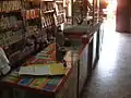 Tienda religiosa al costado derecho de la Basílica de Itatí.