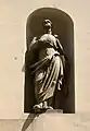 Estatua del santo en la fachada de Sant'Antonio Abate de Milán