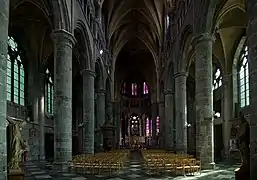 El interior