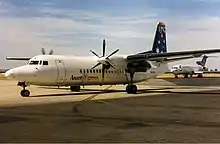 Fokker 50 de Ansett en el aeropuerto de Perth (hacia 1995)