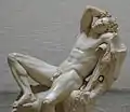 Sátiro dormido, más conocido como el Fauno Barberini, c. 200&nbsp;a.&nbsp;C. Copia en mármol, Altura 2,15 m. Gliptoteca de Múnich.