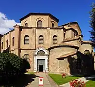 La basílica de Rávena fue uno de los modelos de la capilla palatina.