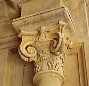Bernuy: capitel.