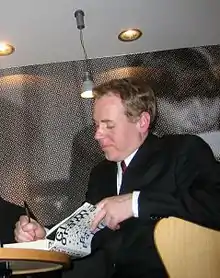 Fotofrafía de Bret Easton Ellis durante una promoción en Milan