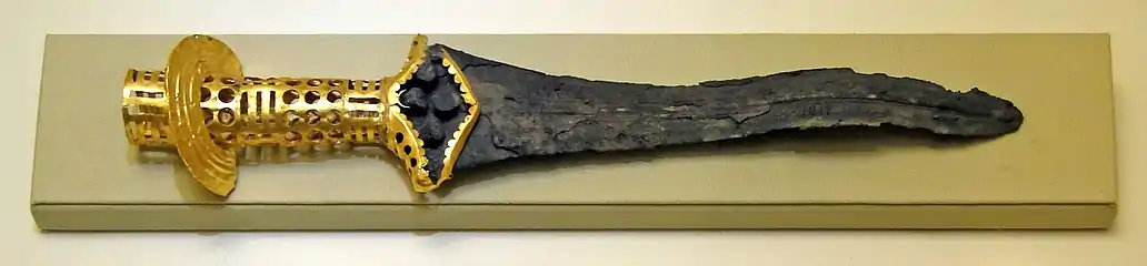 Daga de bronce procedente de Malia (hacia 1800-1700&nbsp;a.&nbsp;C.)