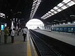 Plataformas en Estación Retiro Mitre.