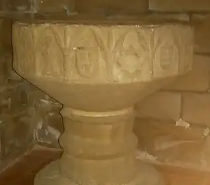 Pila bautismal del siglo XIV