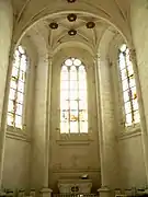 Chapelle dans la tour de l'aile Est. Les clés de voûtes portent les blasons des familles apparentées aux La Rochefoucauld