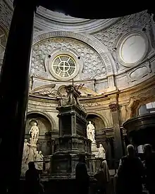 Vista del altar mayor, obra de  Antonio Bertola