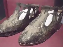 Calzado litúrgico, taller italiano del siglo&nbsp;XII.