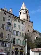 Campanario de la iglesia Notre-Dame-des-Accoules (siglo&nbsp;XIV)