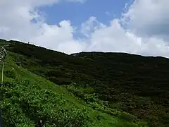 Una vista alrededor de la cumbre Misen del Monte Daisen