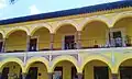Portal de La Gloria: Fue creado entre los siglos XVII y XIX y tiene un estilo colonial, está conformado por tres edificios los cuales alberga cada uno el museo de la ciudad, la biblioteca municipal y la casa de la cultura. También es conocida como La Favorita debido a que distinguidos personajes de la historia escogían este portal para hospedarse: Agustín de Iturbide, Maximiliano y Carlota, el Presidente Benito Juárez y Salvador Novo.