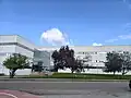 Fachada este