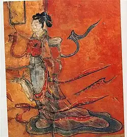 Figura femenina vistiendo la ropa de tsa-chü chui-shao, de una pintura de laca sobre madera, siglo&nbsp;V.