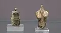 Figurillas femeninas en piedra y arcilla pintada, Halaf Tardío, Tell Arpachiyah. Museo Británico.