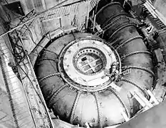 Espiral de entrada de una turbina Francis, Presa Grand Coulee.